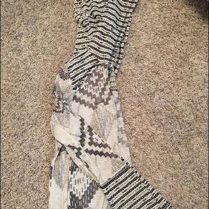 Knit cardigan! Super cute & cozy